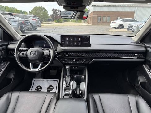 Used 2024 Honda Accord Touring image 27