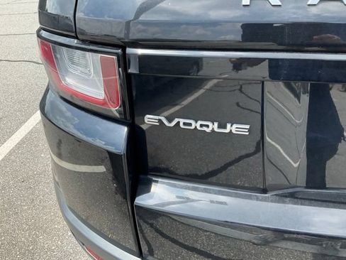 Used 2018 Land Rover Range Rover Evoque SE AWD/4WD image 8