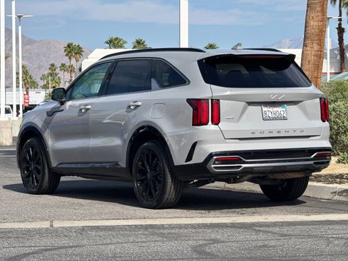 Used 2022 Kia Sorento SX AWD/4WD image 5