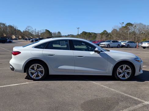 Used 2025 Audi A5 2.0T Premium w/ Convenience Package image 10