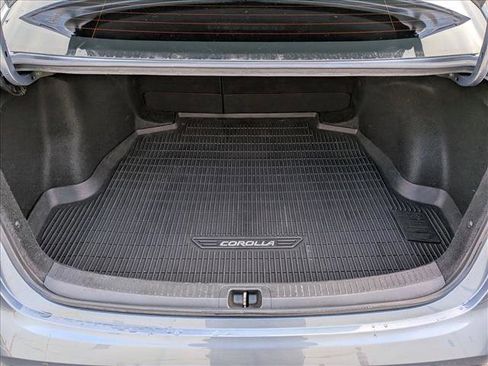 Used 2020 Toyota Corolla XSE image 6