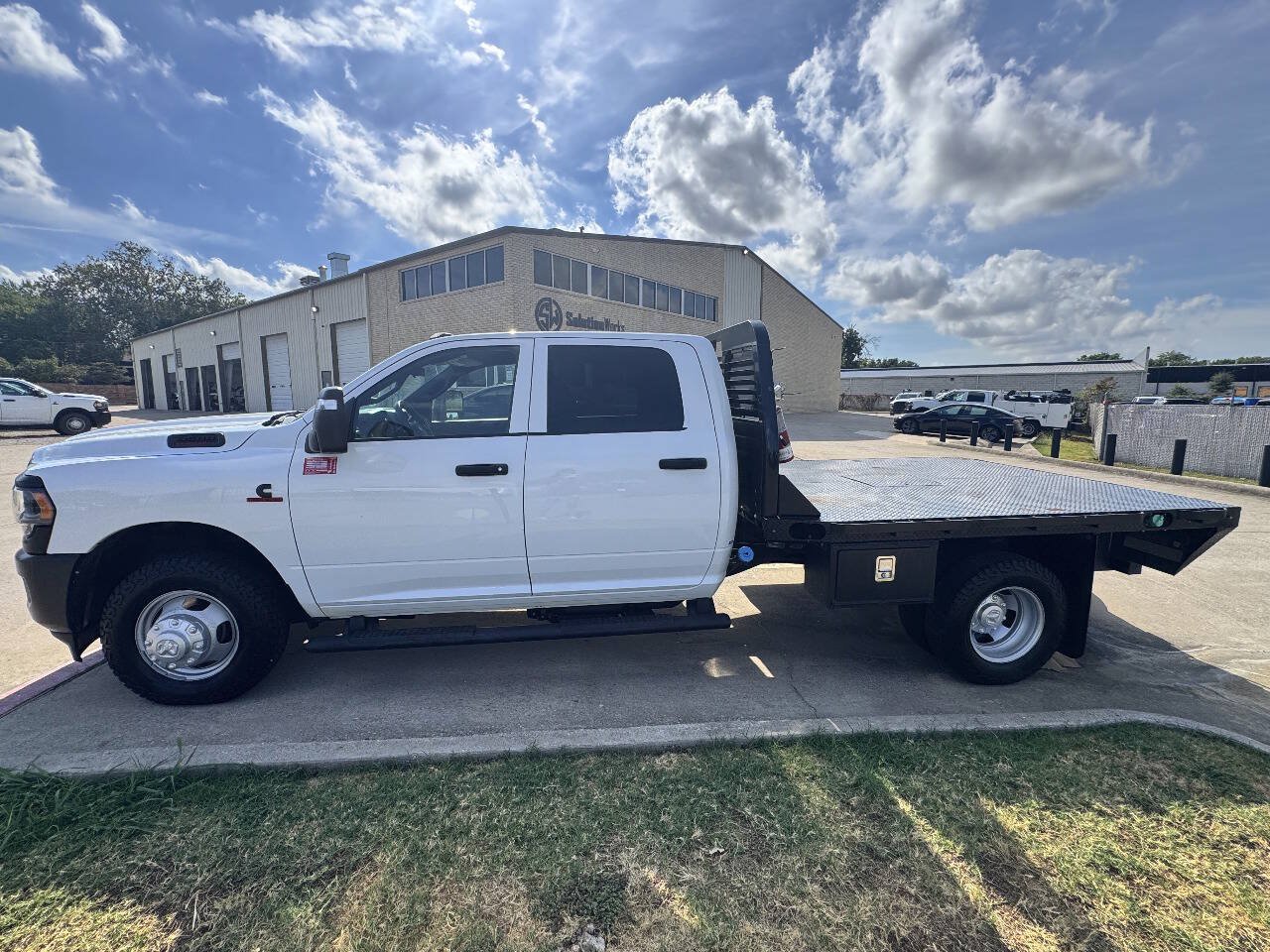 Used 2024 RAM 3500 Tradesman w/ Max Tow Package AWD/4WD image 4