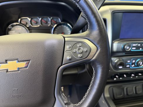 Used 2018 Chevrolet Silverado 1500 LTZ Z71 w/ LTZ Plus Package AWD/4WD image 18