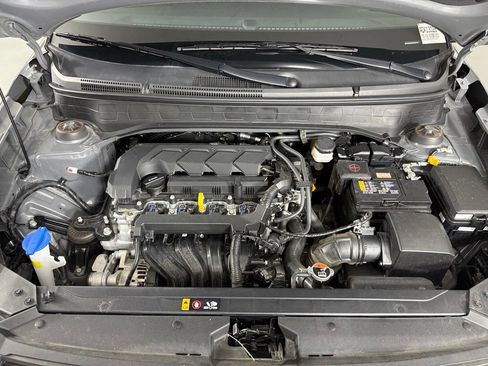 Used 2025 Hyundai Venue SEL FWD image 45