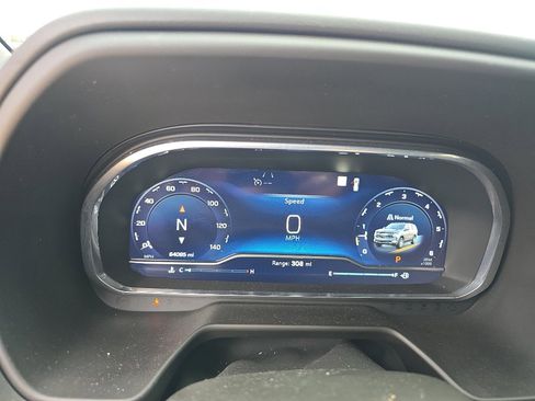 Used 2022 Chevrolet Tahoe LT w/ Luxury Package image 27