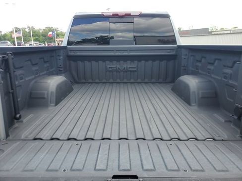 Used 2025 GMC Sierra 1500 AT4 w/ AT4 Premium Package AWD/4WD image 6