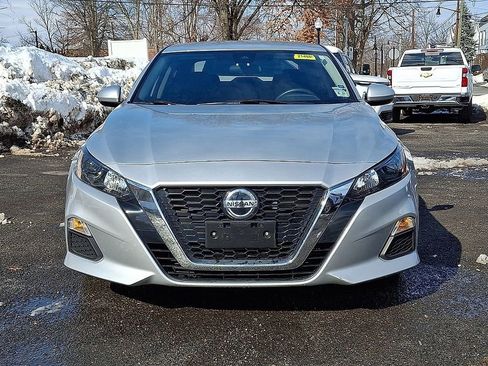 Used 2022 Nissan Altima 2.5 S image 2