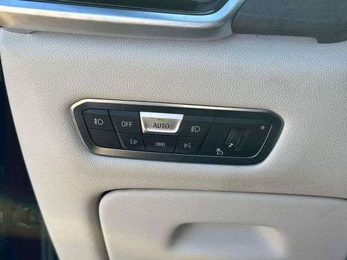 Used 2020 BMW X5 sDrive40i w/ Premium Package image 27