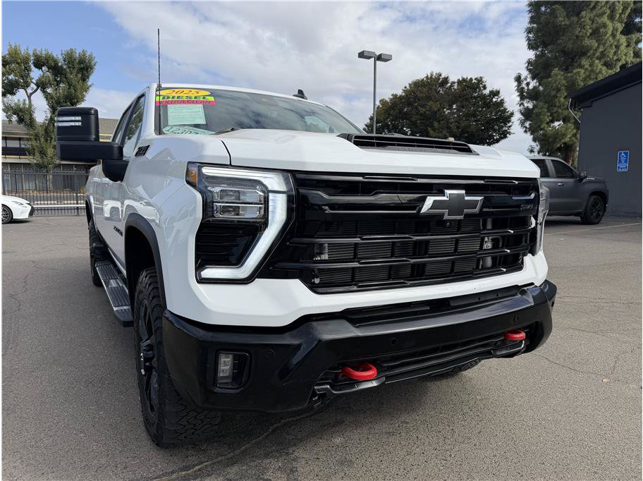 Used 2025 Chevrolet Silverado 2500 LT w/ Trail Boss Package AWD/4WD image 6