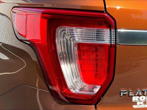 Used 2017 Ford Explorer Platinum AWD/4WD image 30