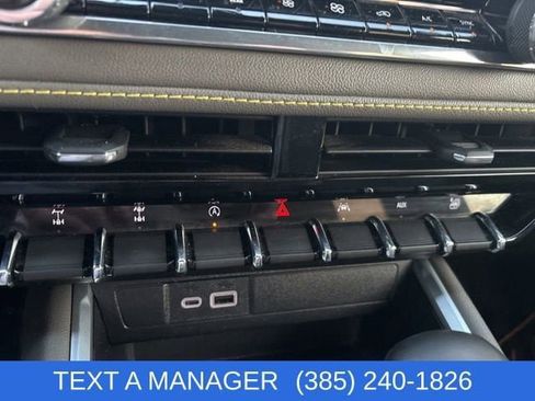 Used 2024 Chevrolet Colorado ZR2 w/ Technology Package image 20