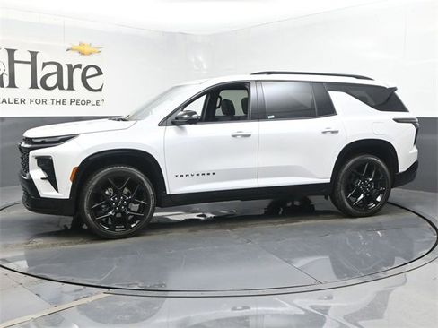 Used 2024 Chevrolet Traverse RS w/ LPO, Floor Liner Package image 32