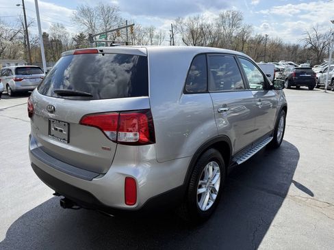 Used 2014 Kia Sorento LX AWD/4WD image 8
