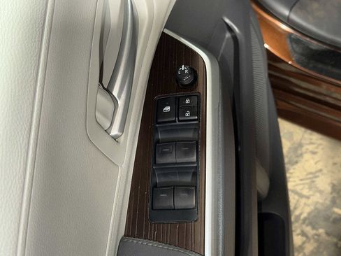 Certified 2023 Toyota Sienna XLE w/ XLE Plus Package image 24