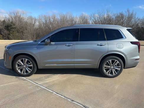 Certified 2025 Cadillac XT6 Premium Luxury w/ Technology Package image 2