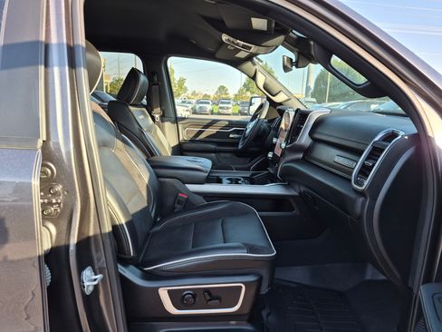 Used 2025 RAM 1500 Laramie w/ Sport Appearance Package AWD/4WD image 34