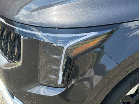 New 2026 Kia Carnival EX FWD image 13