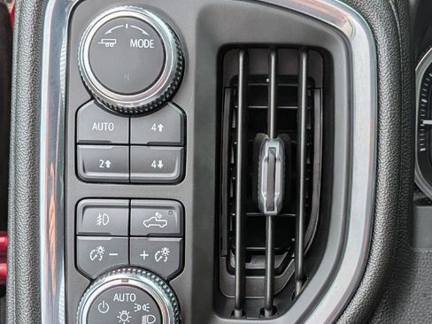 Used 2021 GMC Sierra 1500 Denali w/ Driver Alert Package II AWD/4WD image 16