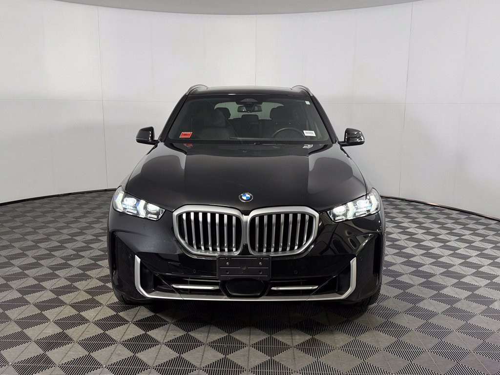 Used 2025 BMW X5 sDrive40i w/ Climate Comfort Package RWD image 2