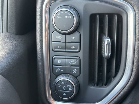 Used 2021 Chevrolet Silverado 2500 LTZ image 22