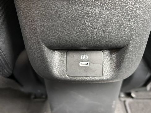 Used 2024 Nissan Versa SV FWD image 30