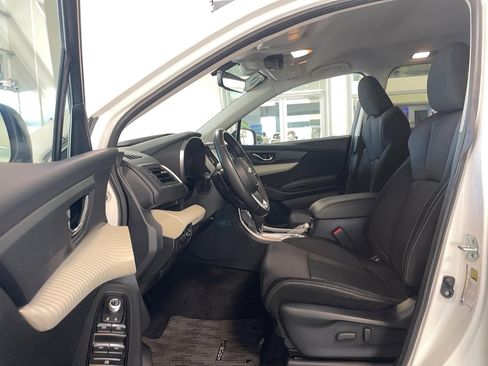 Used 2022 Subaru Ascent Premium w/ Convenience Package image 6