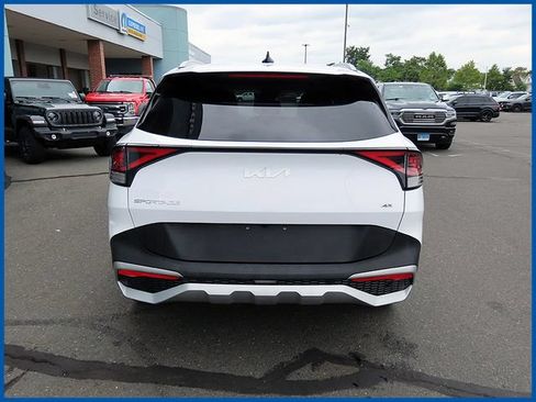 Used 2023 Kia Sportage EX AWD/4WD image 6
