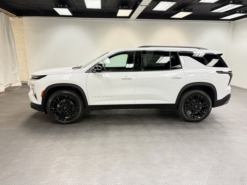 New 2026 Chevrolet Traverse LT w/ LPO, Floor Liner Package image 2