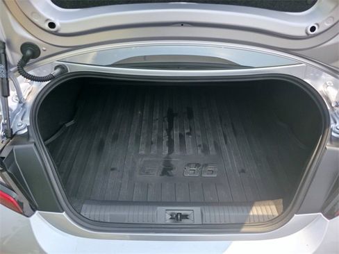 Used 2023 Toyota GR86 Premium w/ ALL Weather Mat Package (TMS) image 11