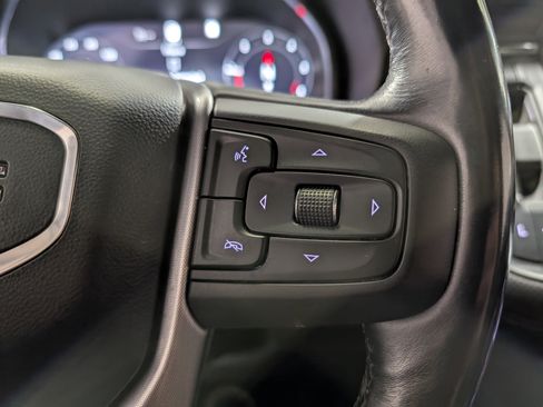 Used 2022 GMC Yukon SLT image 24