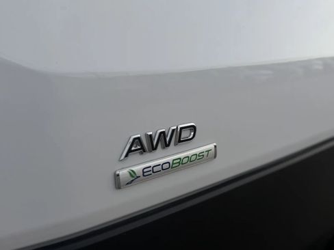 Used 2025 Ford Transit 250 148 Medium Roof Extended AWD w/ Load Area Protection Package image 40