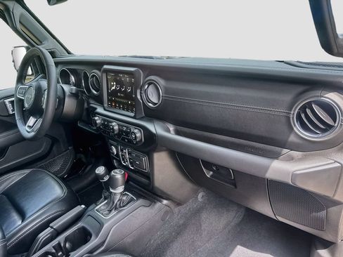 Used 2023 Jeep Wrangler Unlimited Sahara w/ Cold Weather Group AWD/4WD image 32