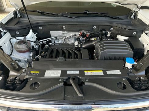 Certified 2021 Volkswagen Atlas SEL R-Line AWD/4WD image 48