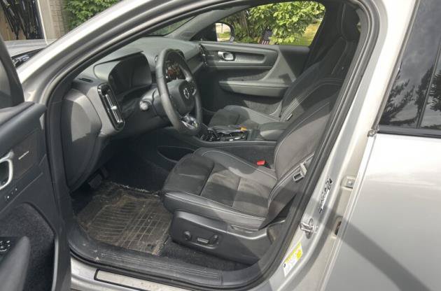 Used 2023 Volvo C40 P8 Recharge Ultimate w/ Protection Package Premier AWD/4WD image 5