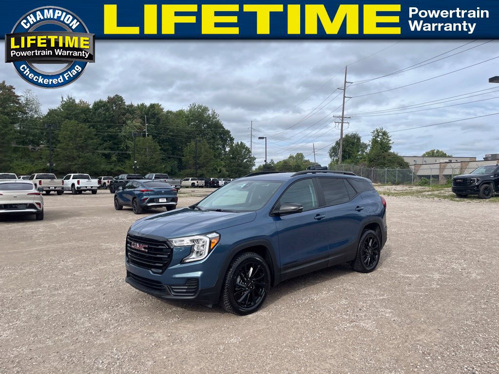 Used 2024 GMC Terrain SLE w/ Driver Convenience Package AWD/4WD image 1