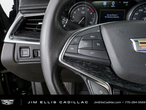 Certified 2023 Cadillac XT5 Premium Luxury w/ Technology Package FWD image 9