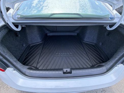 Used 2022 Honda Accord EX-L image 12