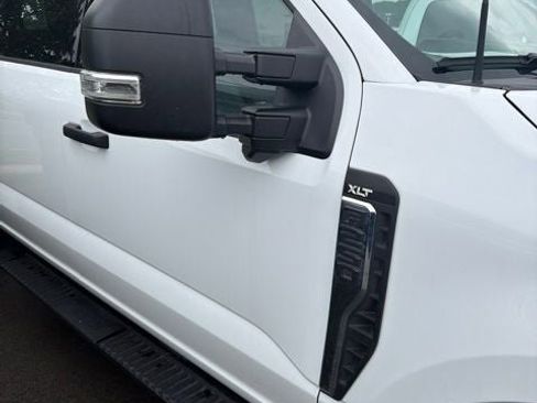Used 2024 Ford F250 XLT w/ 360-Degree Camera Package AWD/4WD image 4