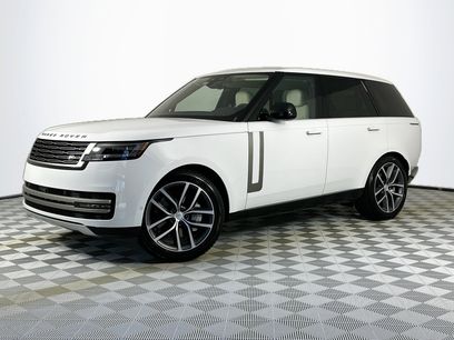 New 2025 Land Rover Range Rover SE