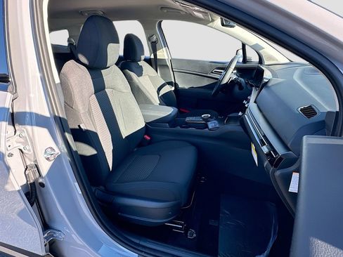 New 2026 Kia Sportage S image 26