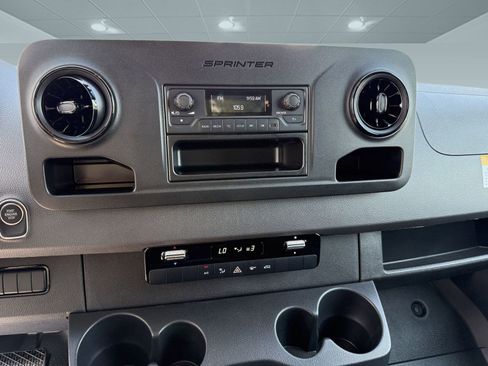 New 2025 Mercedes-Benz Sprinter 2500 image 22