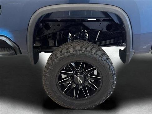 Used 2023 Chevrolet Silverado 2500 Custom w/ Custom Convenience Package AWD/4WD image 31