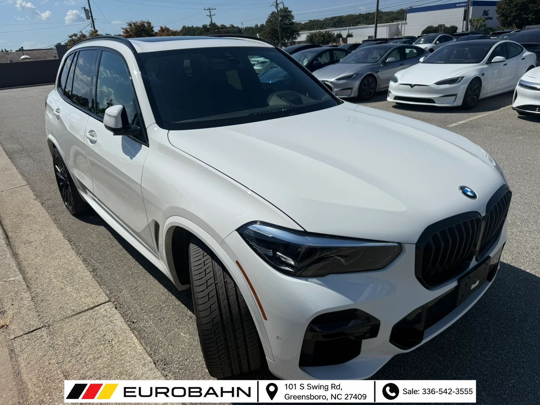 Used 2022 BMW X5 xDrive40i w/ M Sport Package AWD/4WD image 7