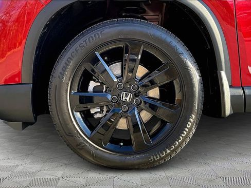 Used 2025 Honda Pilot Black Edition image 25