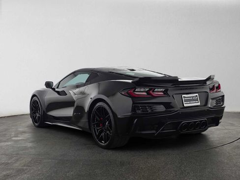 Used 2024 Chevrolet Corvette Z06 w/ Battery Protection Package RWD image 5