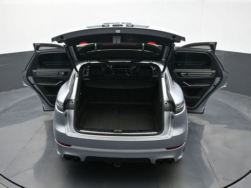 Certified 2021 Porsche Cayenne GTS w/ Premium Package Plus AWD/4WD image 28