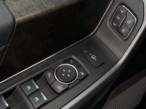 Used 2024 Ford F250 Lariat AWD/4WD image 27