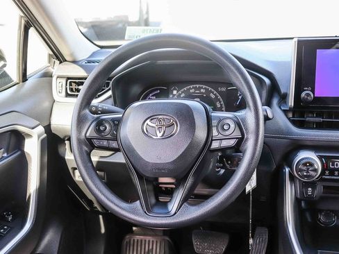 Certified 2025 Toyota RAV4 LE AWD/4WD image 18