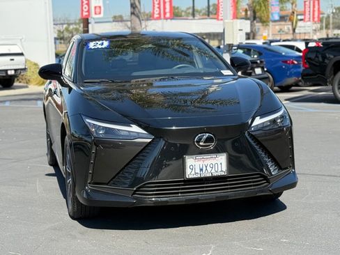 Used 2024 Lexus RZ 300e Premium w/ Technology Package image 3