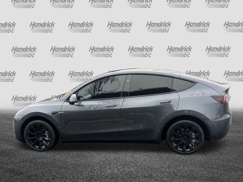 Used 2023 Tesla Model Y Long Range image 7